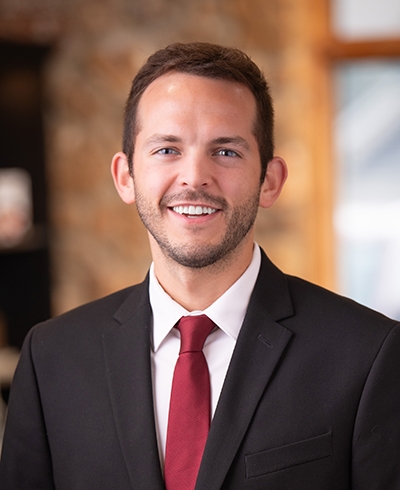 Images Robert Veenstra - Associate Financial Advisor, Ameriprise Financial Services, LLC