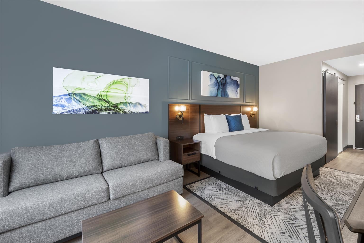 King Guestroom