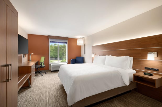 Images Holiday Inn Express & Suites Opelika Auburn by IHG
