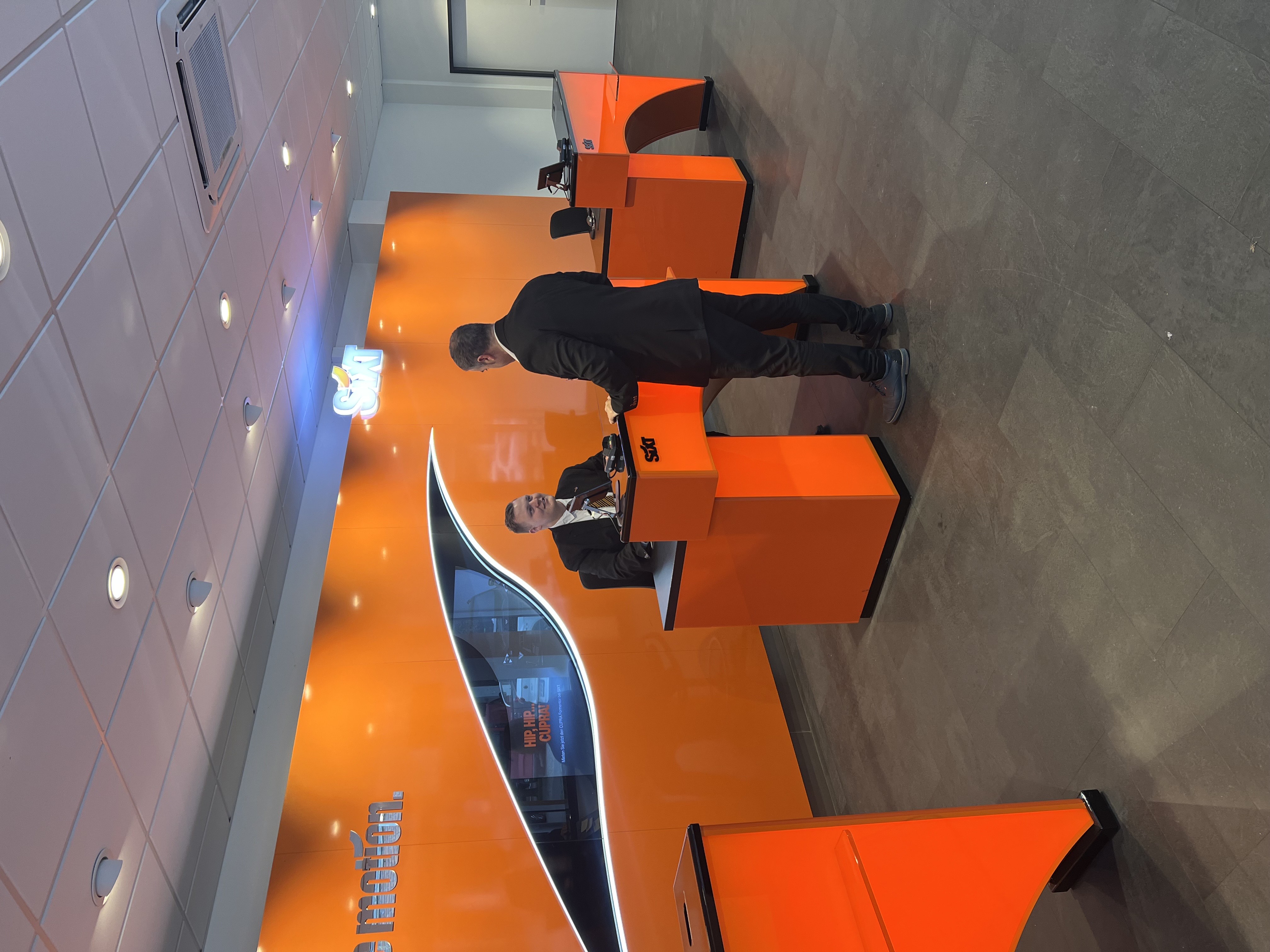 SIXT Autovermietung Leer/Ostfriesland, Mühlenstr. 128 in Leer (Ostfriesland)