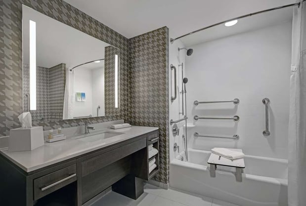 Images Home2 Suites by Hilton Milwaukee Downtown