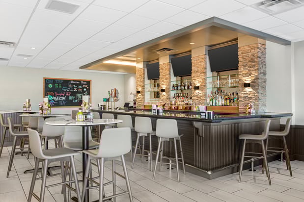 Images Holiday Inn Louisville Airport South by IHG