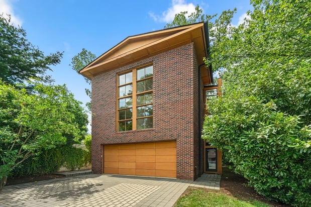 Images Bic DeCaro & Associates | eXp Realty | Northern Virginia REALTOR
