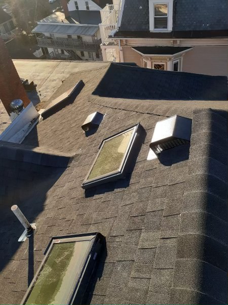 We installed a new roof for this property in Haverhill, MA.