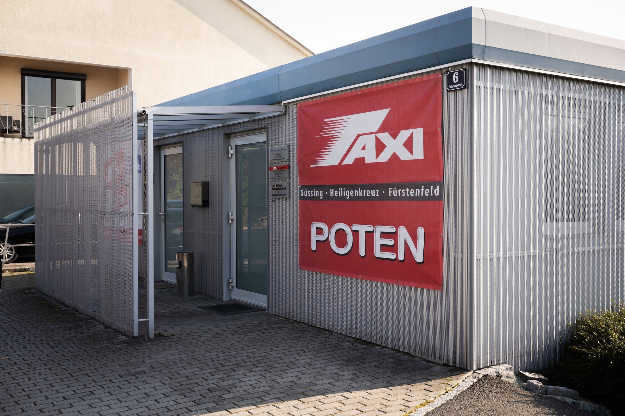 Bild 2 von Taxi Poten e U  Inh  K  Plessl