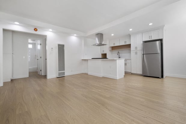 Images Arlington Square Apartments