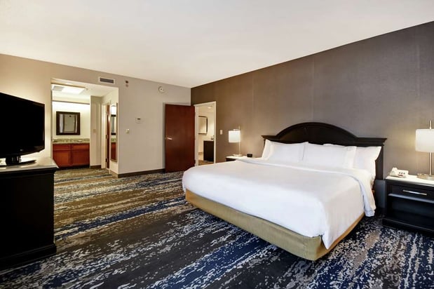 Images Embassy Suites by Hilton Charleston