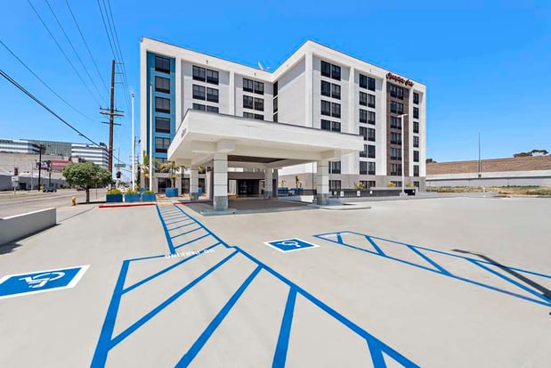 Images Hampton Inn by Hilton Los Angeles Airport