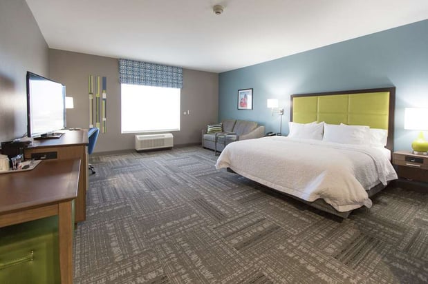 Images Hampton Inn & Suites Stroud