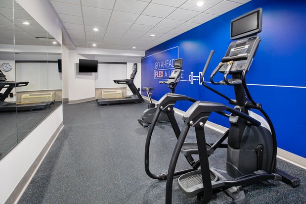 Images Holiday Inn Express & Suites Milwaukee NW – Park Place by IHG