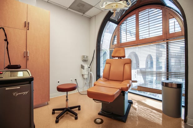 Images Moy, Fincher, Chipps Facial Plastics & Dermatology - Beverly Hills