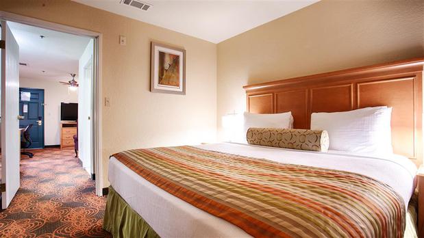 Images Best Western Plus Waco North