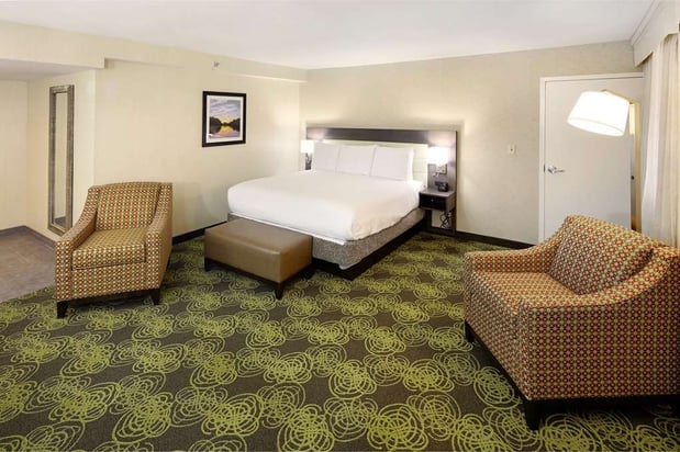 Images Hilton Garden Inn Reagan National Airport