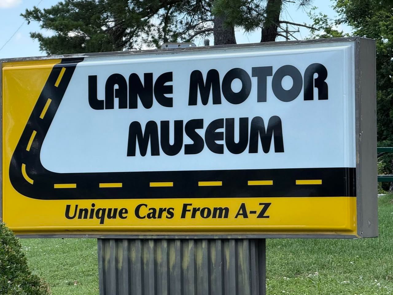 We recently attended an event highlighting the connection between State Farm and Hagerty. Met with fellow agents, explored collector vehicle resources, and enjoyed viewing classic cars on display. Take a look at some photos!