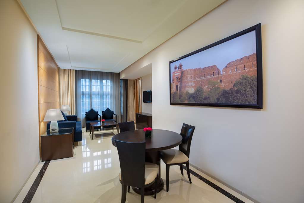 Radisson Blu Marina Hotel, Delhi Connaught Place