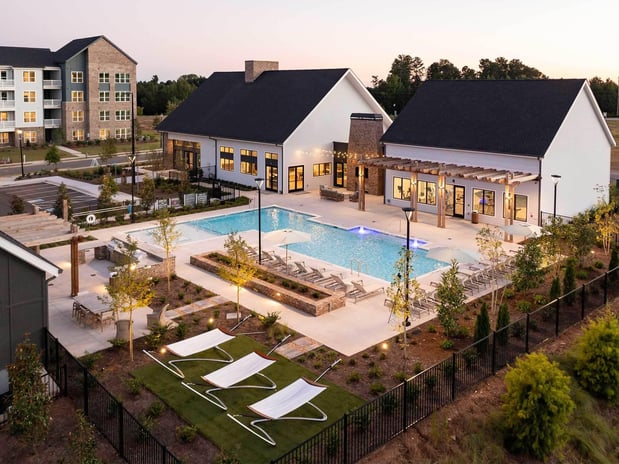 Images Advenir at Flowery Branch