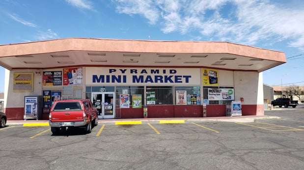 Images CoinFlip Bitcoin ATM - Pyramid Smoke Shop & Mini Market (Apache Junction)