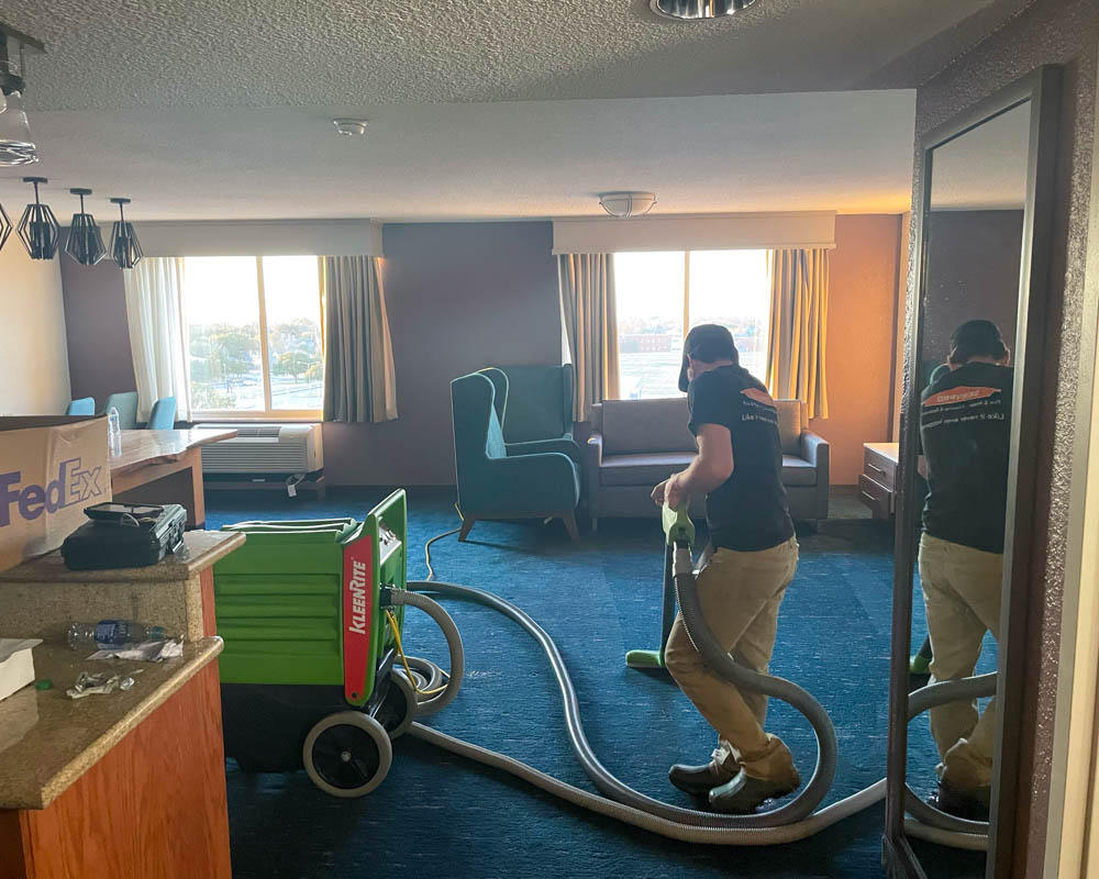 SERVPRO of Lafayette is your 24/7 emergency water restoration company in Lafayette, LA, our teams are ready to help, Call us!