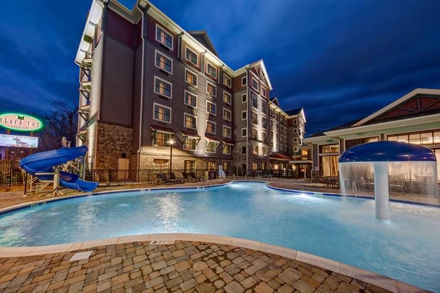 Images Black Fox Lodge Pigeon Forge, Tapestry Collection by Hilton