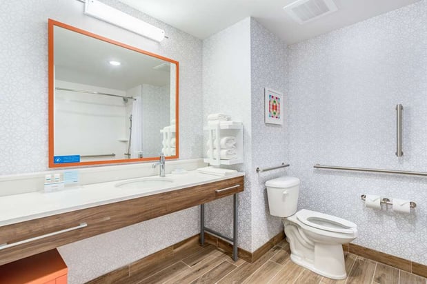 Images Hampton Inn by Hilton Bedford