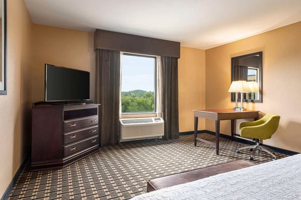 Images Hampton Inn & Suites Pine Bluff