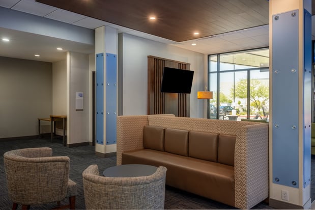 Images Holiday Inn Express & Suites Gilbert – Mesa Gateway Airport by IHG