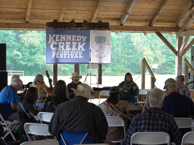 Images Kennedy Creek Resort