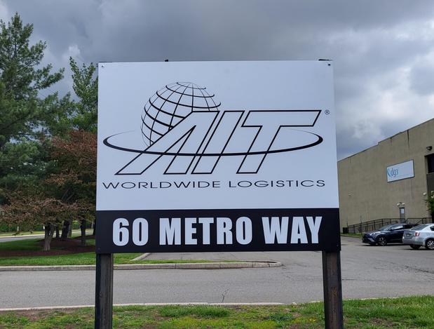 Images AIT Worldwide Logistics