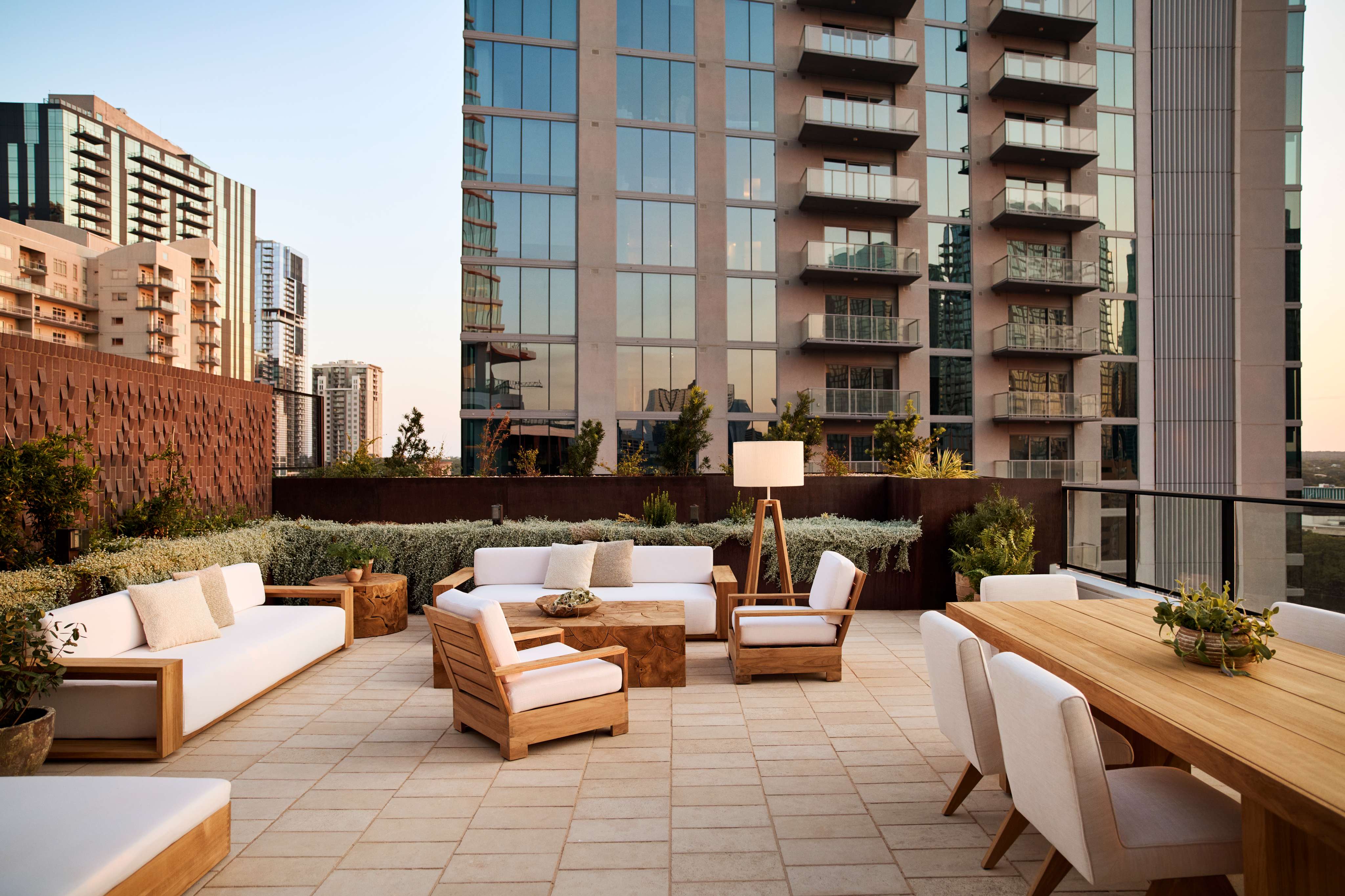 Lake Terrace Suite 