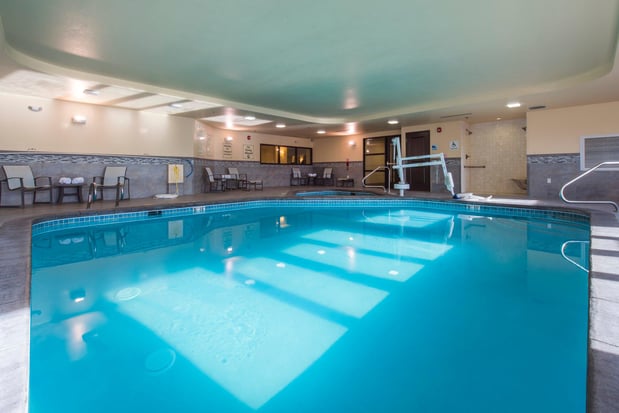 Images Holiday Inn Express & Suites Colorado Springs Central by IHG