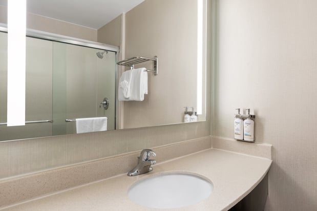 Images Holiday Inn Nashville-Vanderbilt (Dwtn) by IHG