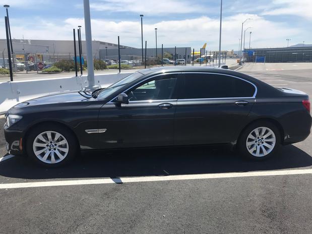 Images marin town cars & limousines service