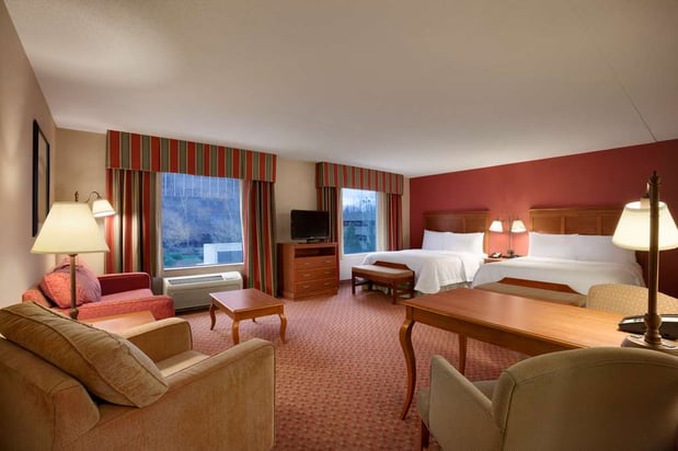Images Hampton Inn & Suites Hartford/East Hartford