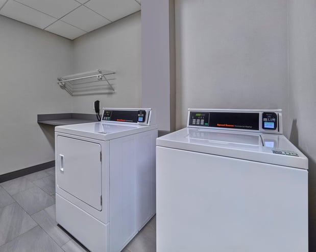 Images Holiday Inn Express & Suites Huntsville – Space Center by IHG