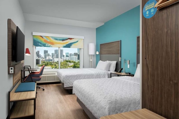 Images Tru by Hilton Miami West Brickell