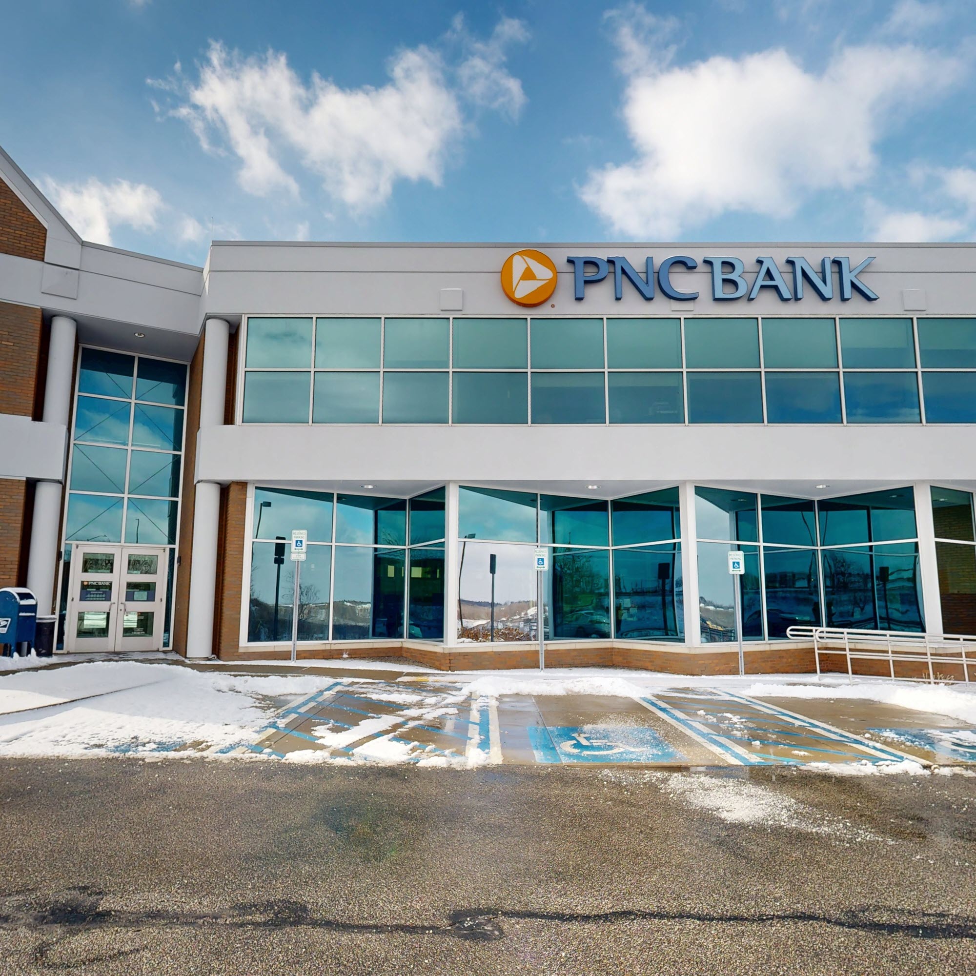 PNC Bank Robinson Towne Center - Pittsburgh, PA 