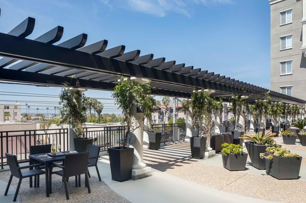 Images Camden Tuscany Apartments