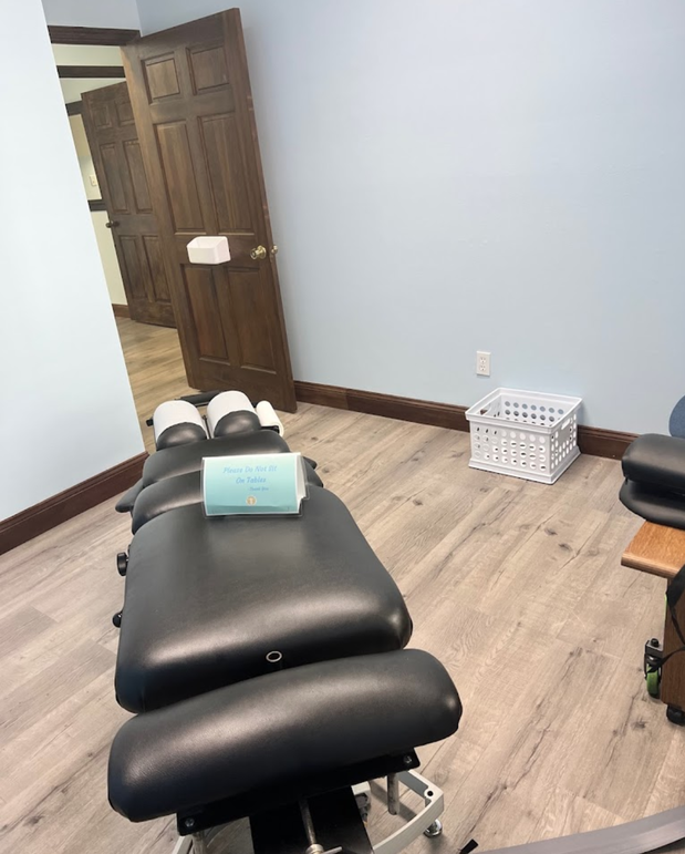 Images FIT Chiropractic & Acupuncture