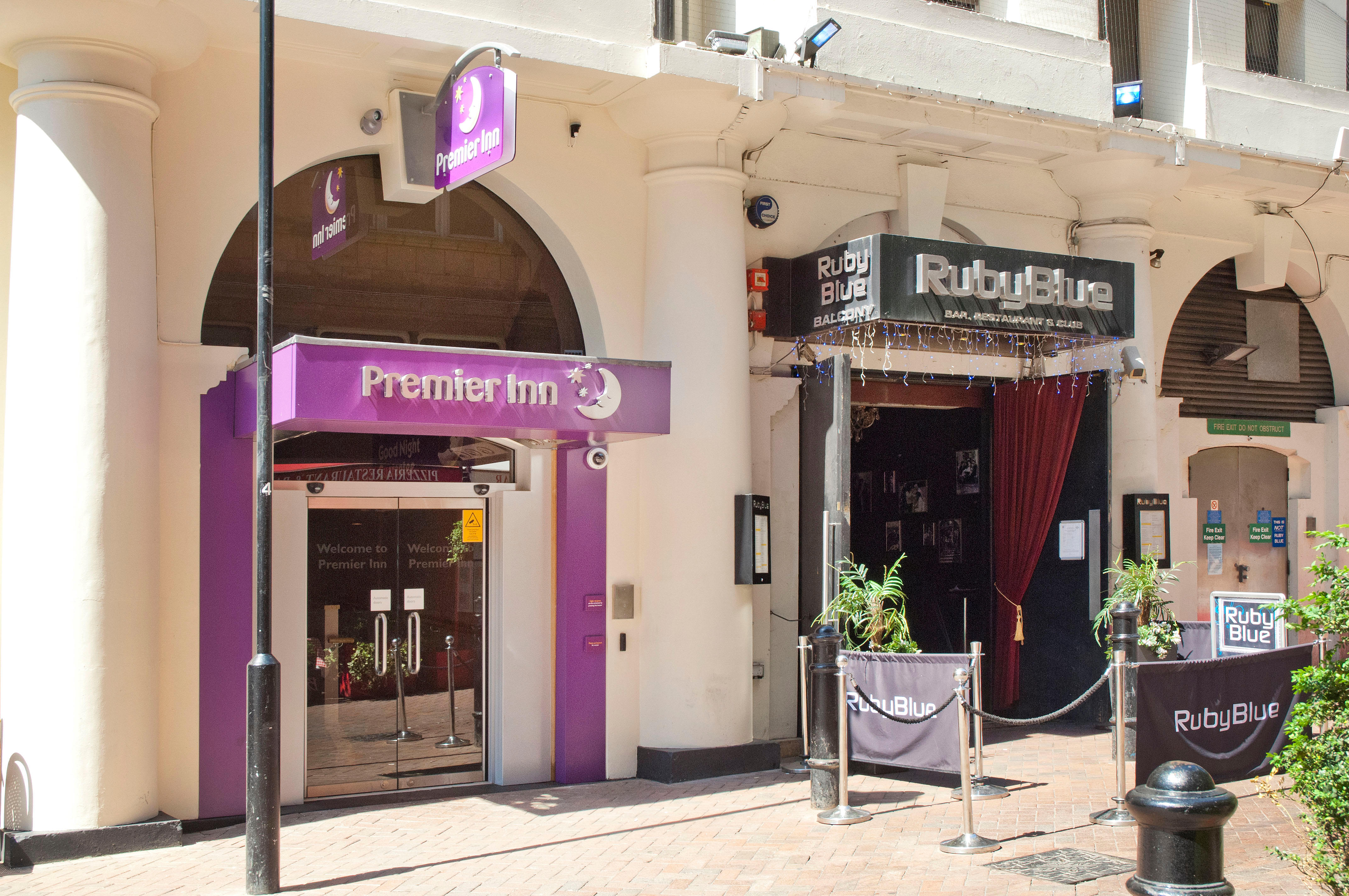 Images Premier Inn London Leicester Square hotel