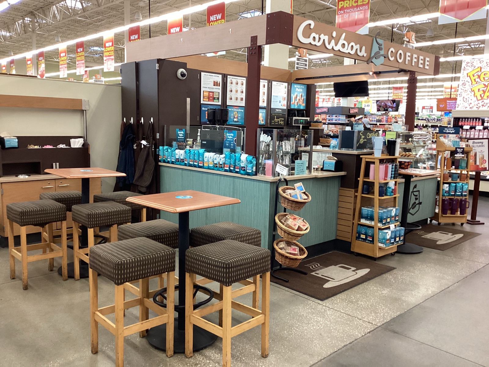 Storefront of the Caribou Coffee at 8501 West 95th Street in Overland Park