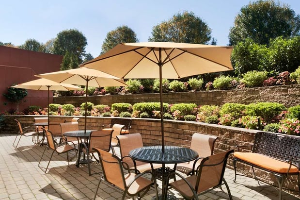 Images Hampton Inn New York - LaGuardia Airport