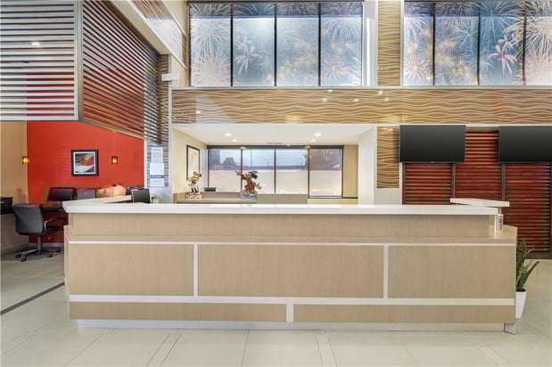 Images Best Western Plus Park Place Inn - Mini Suites