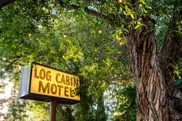 Images Log Cabin Motel