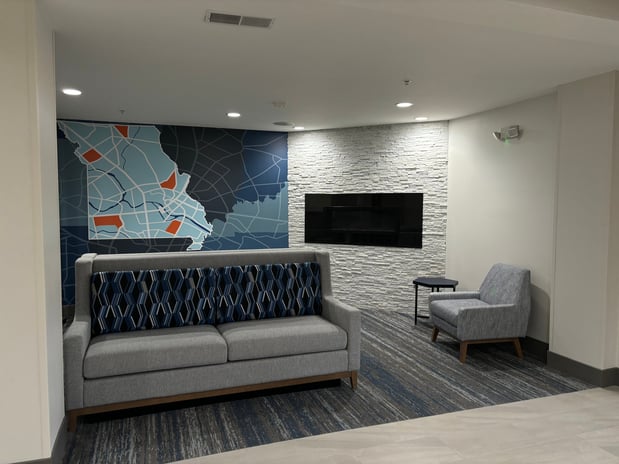 Images Holiday Inn Express & Suites Saint Robert - Leonard Wood by IHG