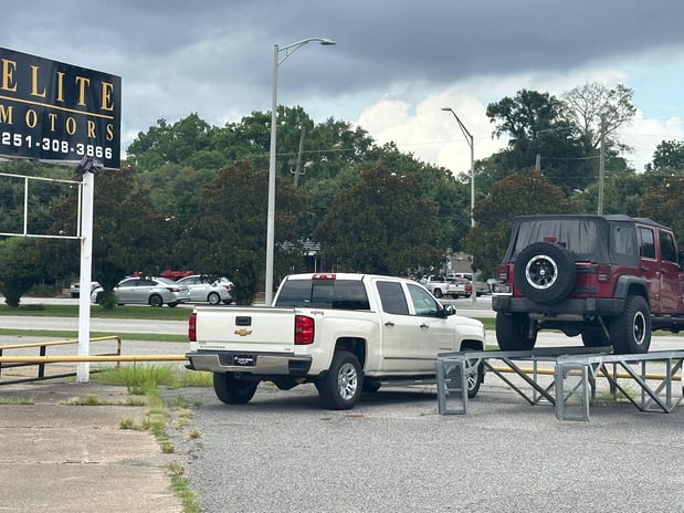 Images Elite Motors - Mobile Car Dealership