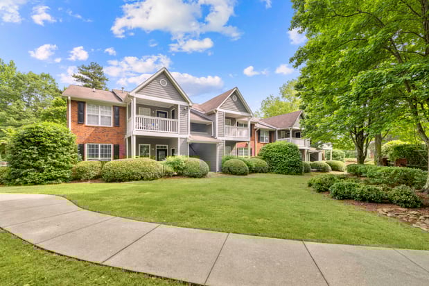 Images MAA Pleasant Hill
