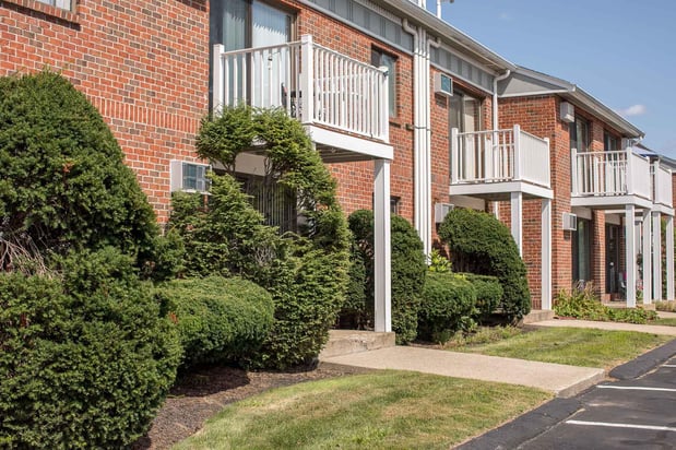 Images Princeton Green Apartments