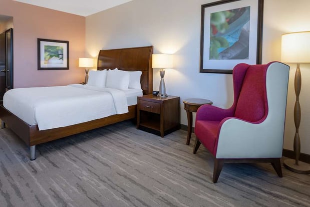 Images Hilton Garden Inn Roanoke