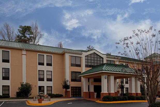 Images Holiday Inn Express & Suites Lexington-Hwy 378, an IHG Hotel