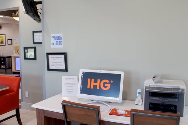 Images Holiday Inn Express & Suites Lexington Dtwn Area-Keeneland by IHG